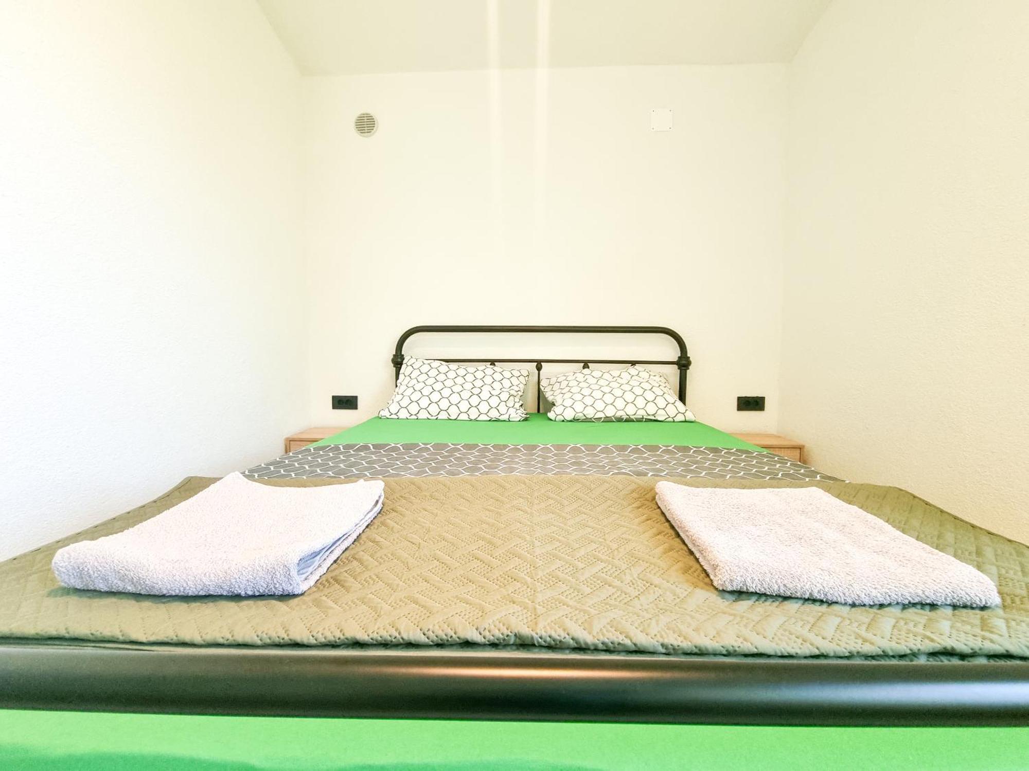 Apartmani 1 Pinezici Dış mekan fotoğraf